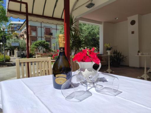 Villa Mirella-Nuova Gestione Grado Exteriér fotografie